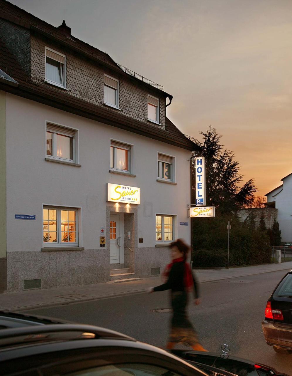 Hotel Sauer Garni Neu-Isenburg Exterior photo